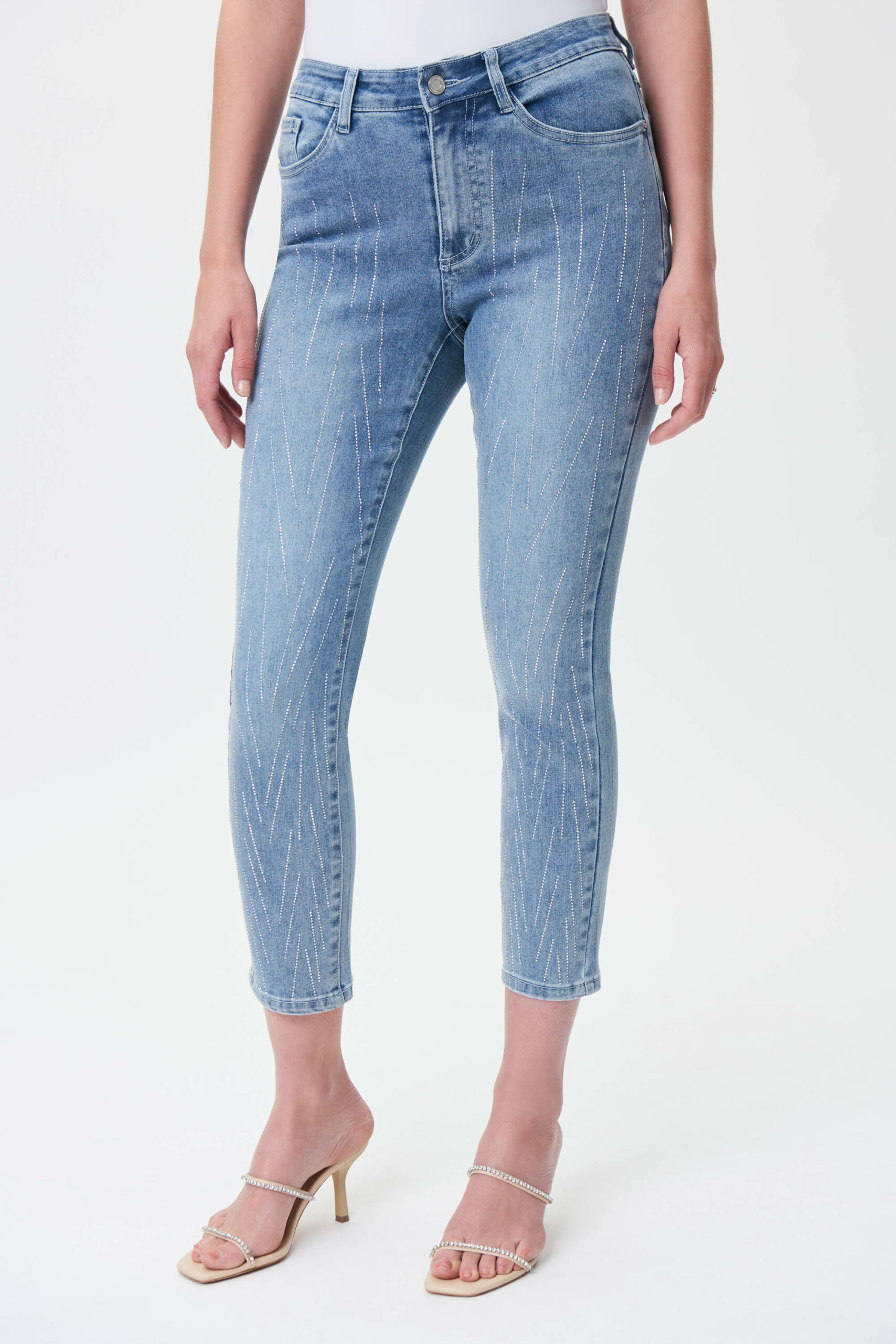Joseph Ribkoff Medium Wash Slim Cropped Jeans 232917